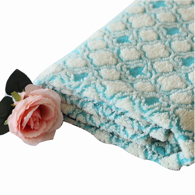 ผ้ากำมะหยี่ Shu 220gsm สัมผัสนุ่มมือโพลีเอสเตอร์ 100% สำหรับผ้าม่าน