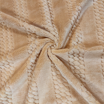แฟชั่น Jacquard Flannel Fleece Fabric 320 Gsm 150D สำหรับชุดนอน