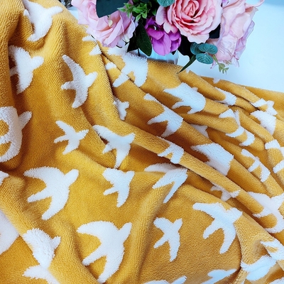 ผ้า Jacquard Shu Velveteen 300gsm สำหรับผ้าคลุมโซฟาผ้าโพลีเอสเตอร์ 100% ผ้ากำมะหยี่